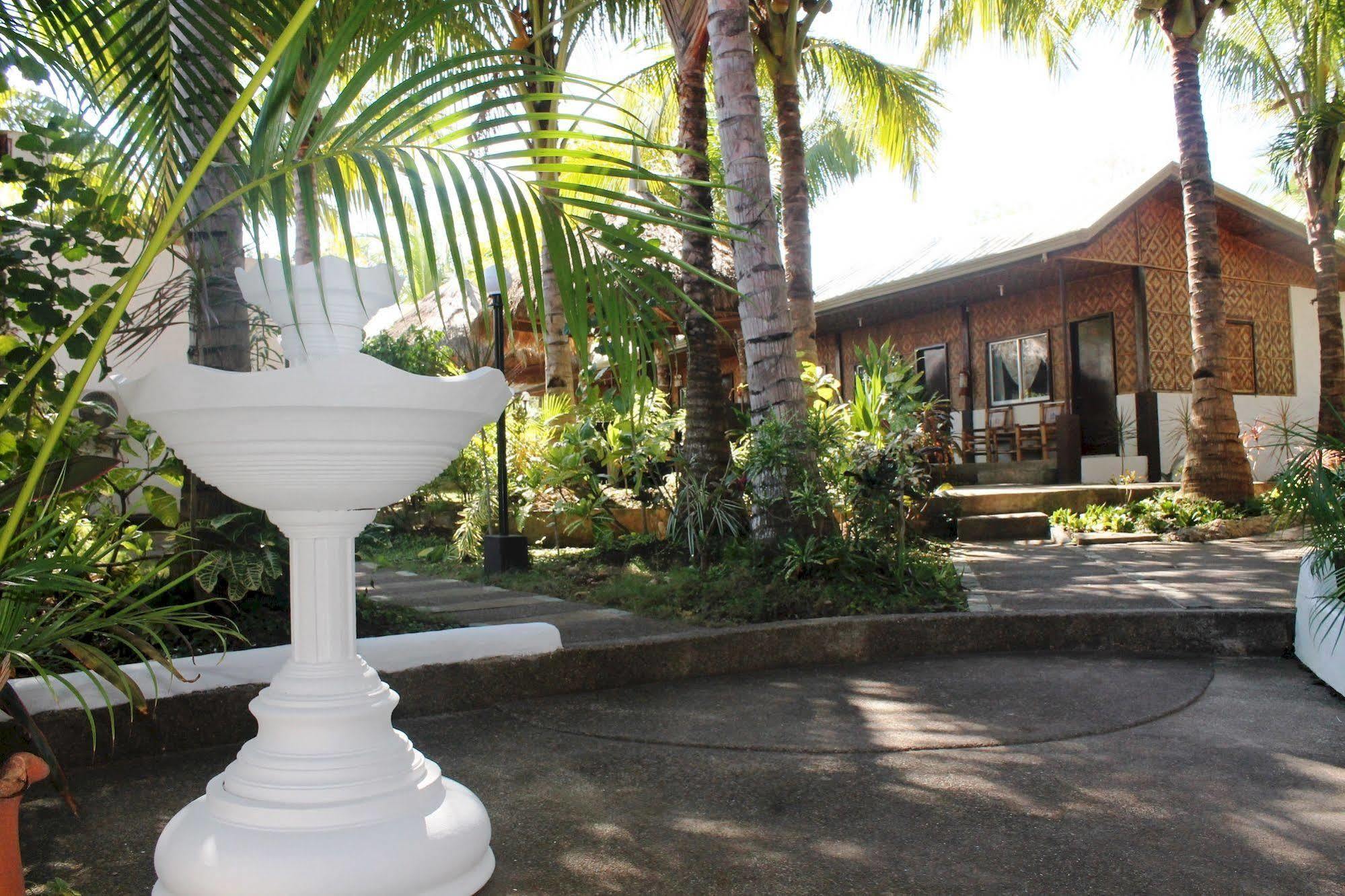 Paragayo Resort Tawala  Екстер'єр фото